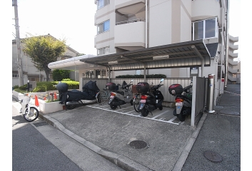 バイク置き場