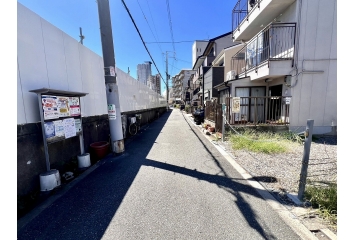 前面道路との高低差無し！ 