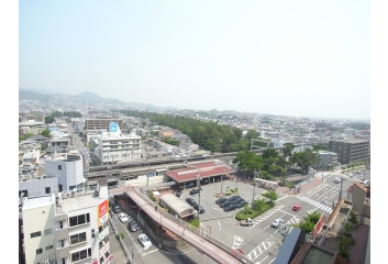 夙川駅前